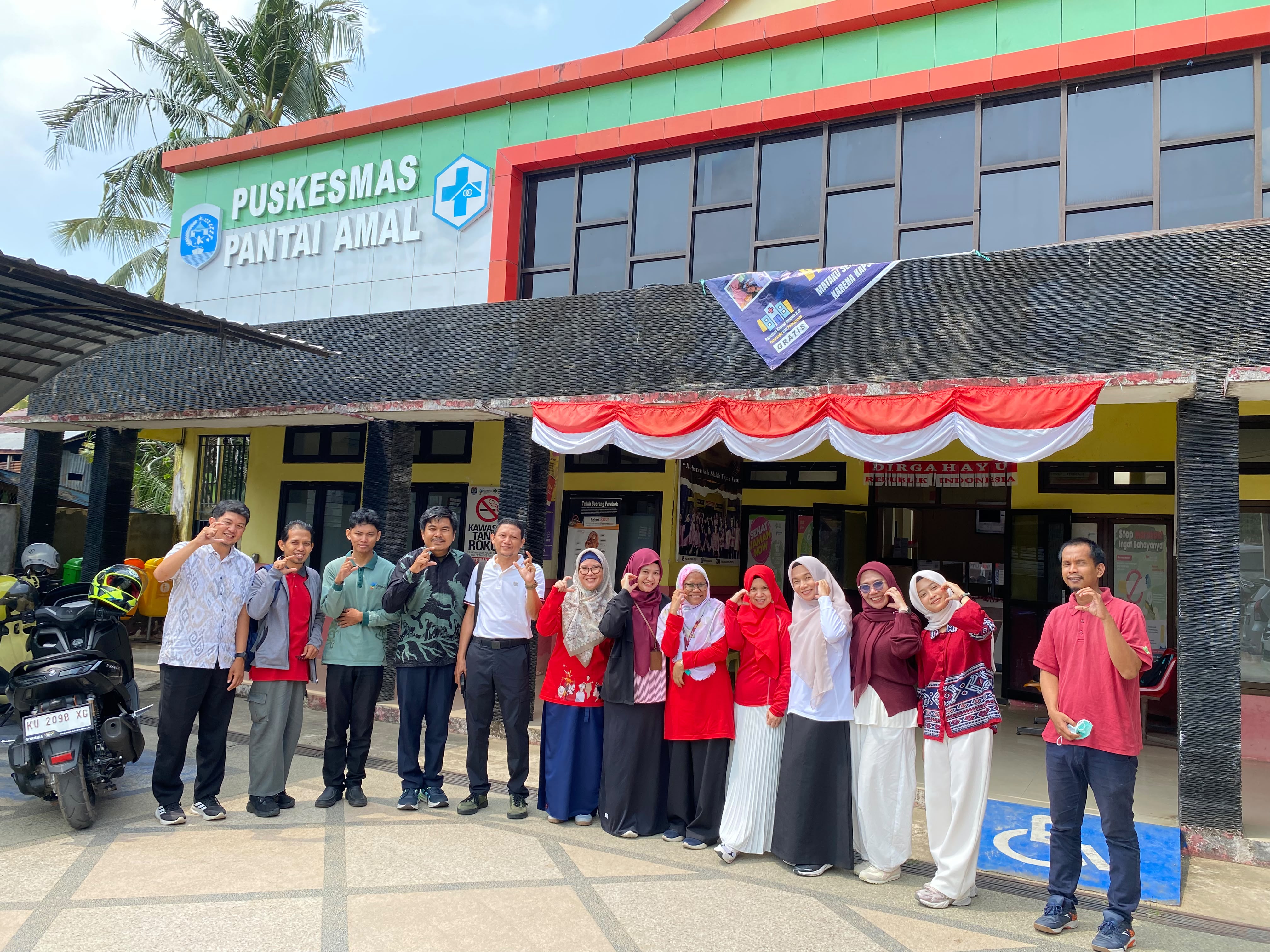 Visitasi Tim Evaluasi PEKPPP: Penguatan Komitmen Puskesmas Pantai Amal dalam Meningkatkan Mutu Pelayanan Publik